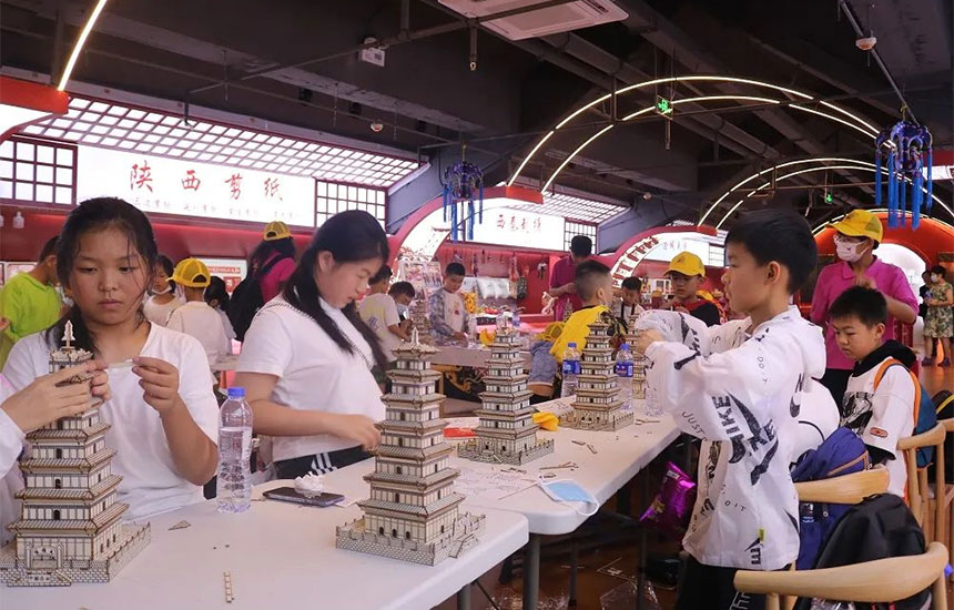研学活动，​​​​​​​大雁塔搭建